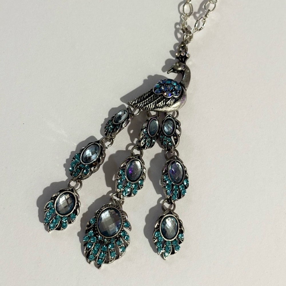 Gorgeous Peacock Faucet Stone Statement Necklace